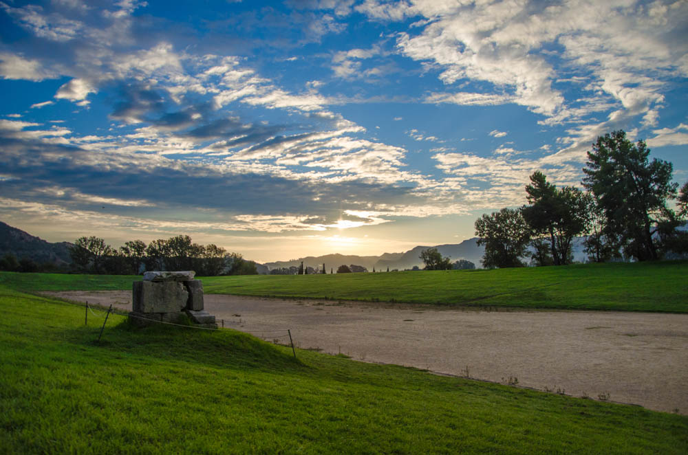 Dawn_in_the_Stadion_s